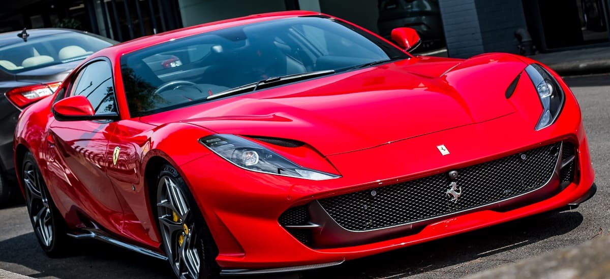 Rent Ferrari 812 Superfast in Dubai