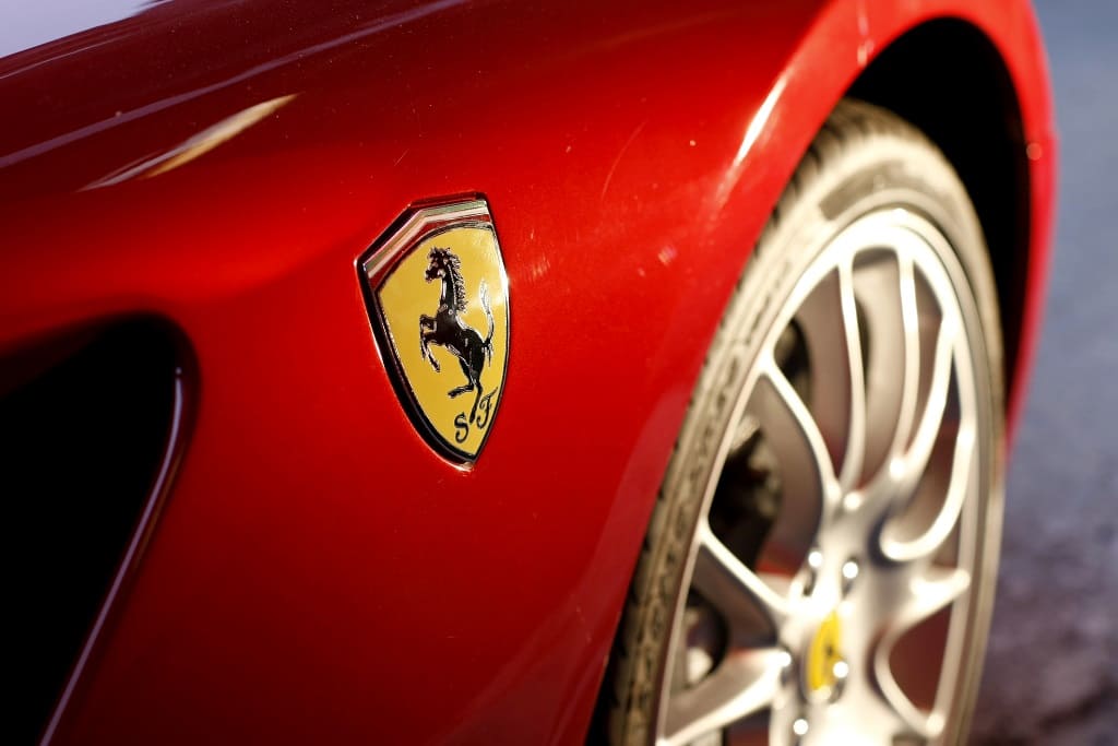 Rent Ferrari by Hour/Day in Dubai